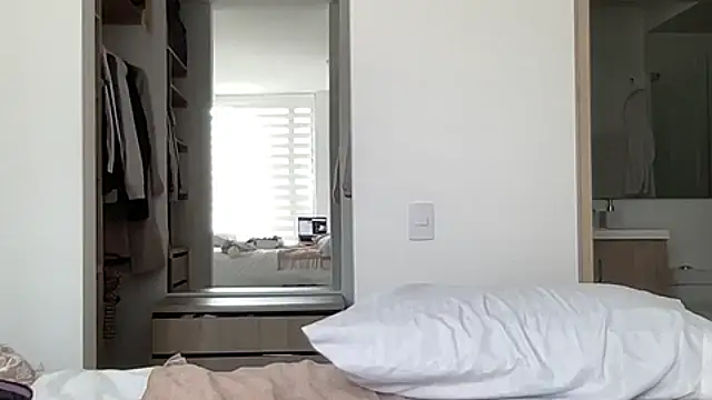 LunaBeya - orgasm with dildo