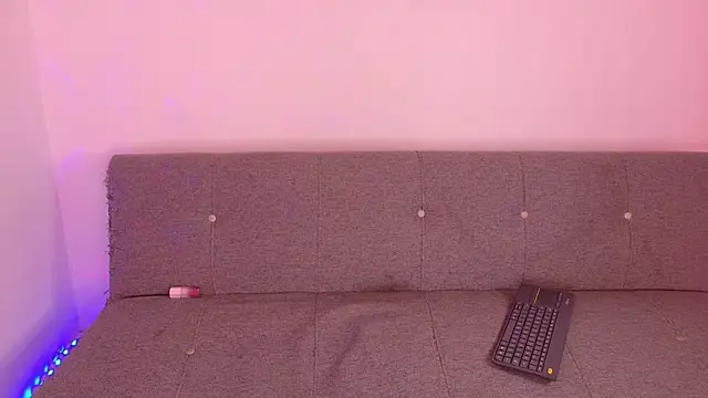 Emma_cute11 - spanks harder boobs +saliva closer