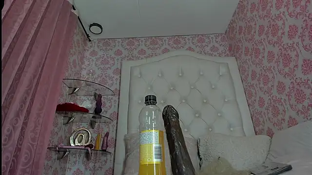 Melody_Harper_ - spank tits