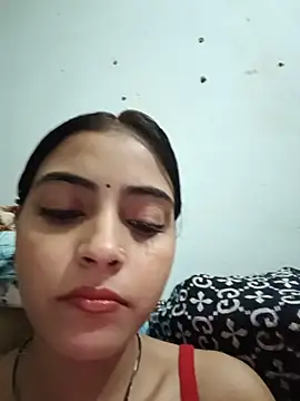 Nandundi - Show pussy in public