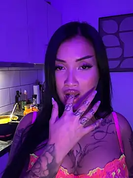 AsianLadyWan - 💦 Creme up Boobs