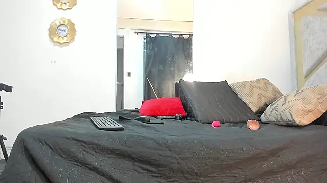 Jade_Roxx - finger in aass