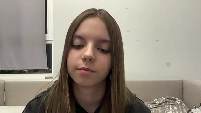 LisaPorse - show belly + cute wink