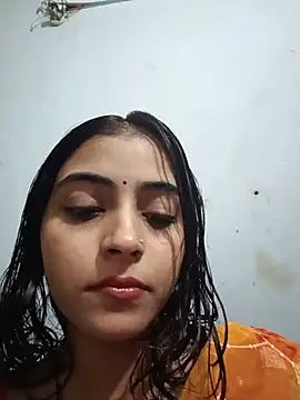 Nandundi - Show pussy in public