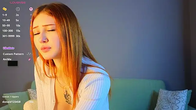Mirassia - Show under boobs