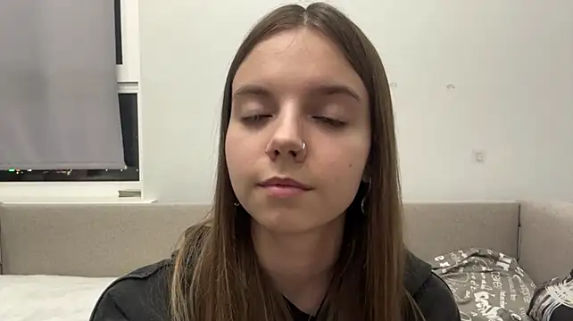 LisaPorse - show belly + cute wink