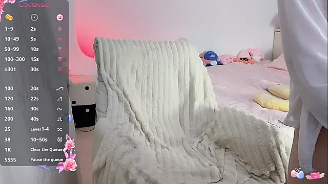 _flipped_ - show boobs露胸