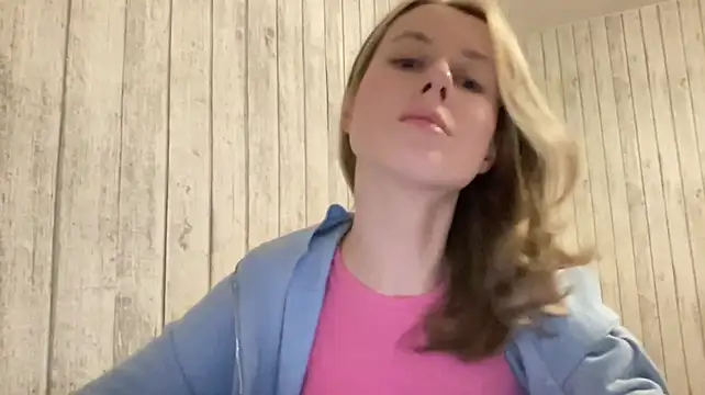 ScapedViewer - Stand up and tease with my shorts