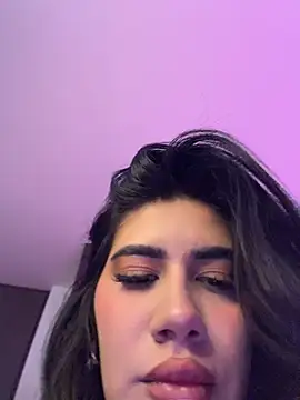 Clarachanelricek - SHOW BIG BOOBS AND PKAY NIPPLE