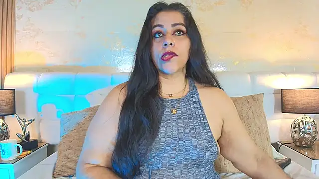 SexxyPamela - TITY PLAY + ZOOM TITS 👅🥵