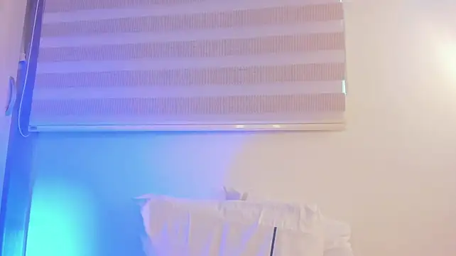 Miaa_daniels - ride dildo in my pussy