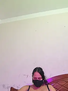 Night-Queen-2 - Suck niple