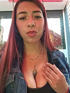 Kari-h - Spitting and licking tits 🤤