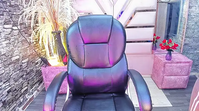 Gerogina_Divaio - DILDO INSIDE PUSSY X5 MIN🥵😈
