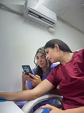 Mia_Alanna - hi girls