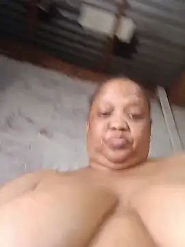 BBW123MILF - Suck boobs