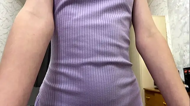 TennisKate - massage my sensitive chest under my bra