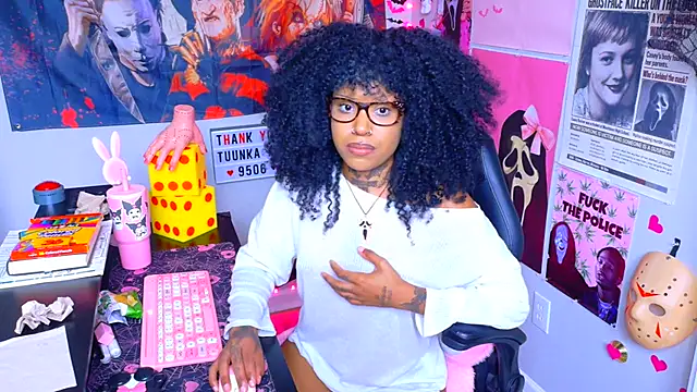 Spookiebaddie - get me naked!😇 + oil