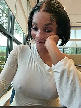 ___Nessa - Public naked Run&Squirt public
