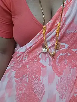 Tamil_Ammani - Boobs show😜😜😝🥰🔥🔥🔥