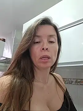 karina_warthon