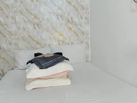 Emma_Jonnes1 - Sexy dance