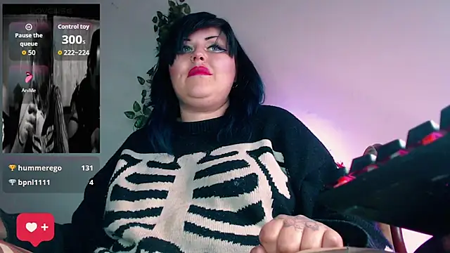 Psychobitch7 - big squirt