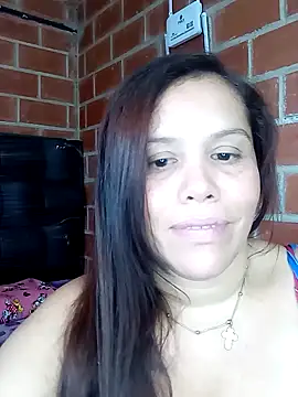 Alexandra-queen2 - Finger in my pussy + squirt