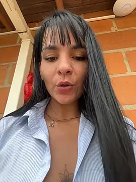 LuxeBrunetteXXX - FINGERING PUSSY CLOSE UP AT CLEAN WORK👅