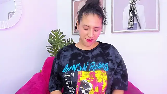 Niia7 - make me smile 🥰