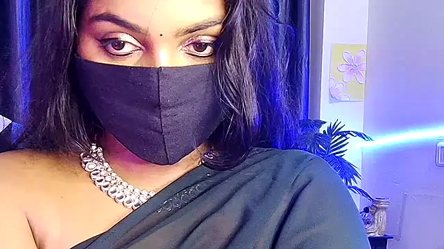 Goddess_niharikaa - cLiP oN nIpPi's .....