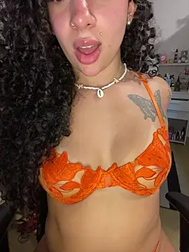SamillyFontana - Gozar usando dildo+5min de controle🍆🤤