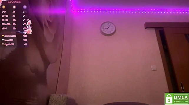 Kiaicatie - 💥10 min of play with a dildo💥