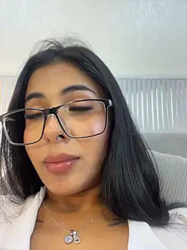NicolleRivera_ - PUSSY WIDE OPEN IN YOUR FACE 🔥