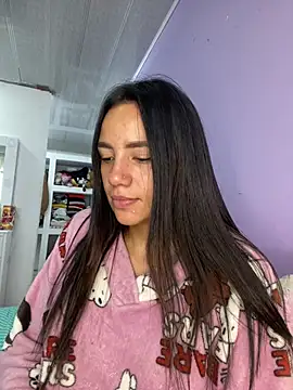 Marianahb-e - Flash pussy open