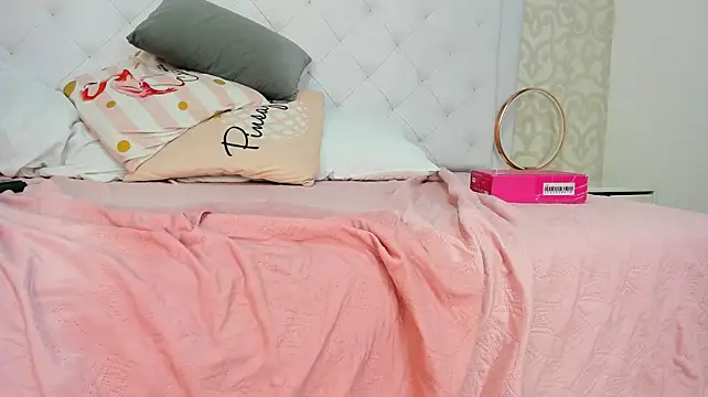 Vivifit_08 - Spank pussy x 8