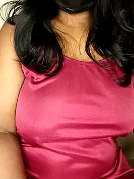 Mallu_karthika - Oil my boobies