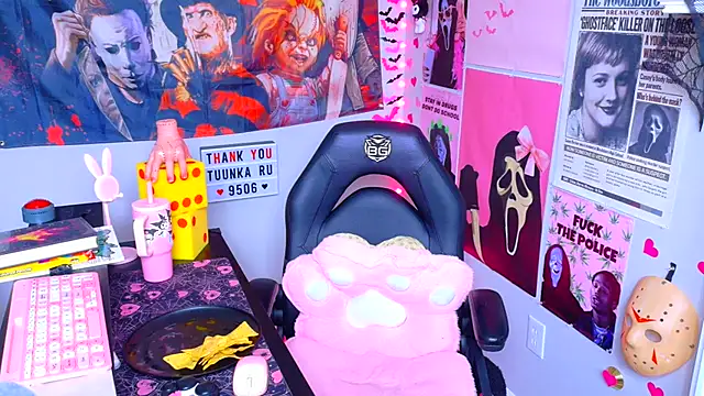 Spookiebaddie - get me naked!😇 + oil