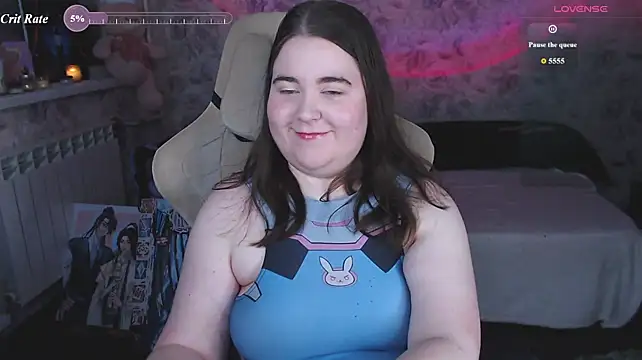 Estelle_Hicks - suck tits