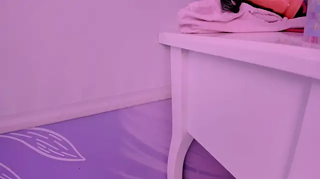 Eimy_skinny_ - ride dildo hard🔥