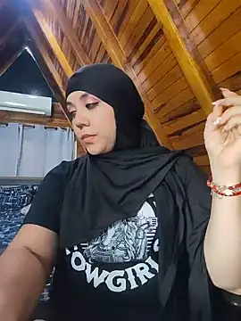AmbarBurhan - 😍 ¡make me horny 🥵naked me body