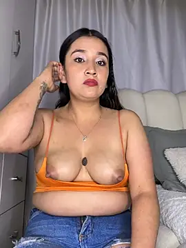 ChloeSaint_ - drops of milk 💦
