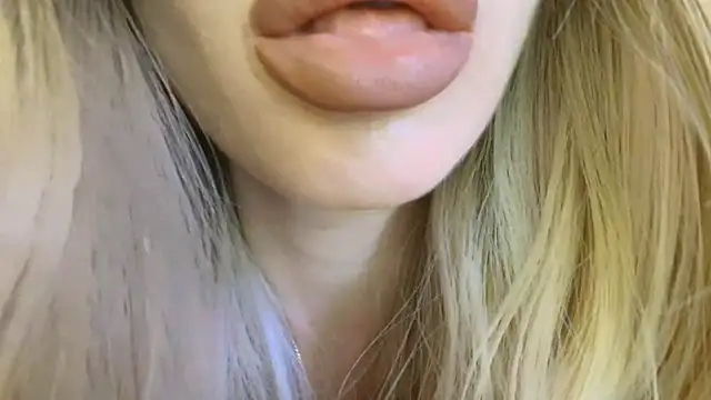 Velvet_kissx - How about some wetness?Booom 💦 😈 👄 🎇
