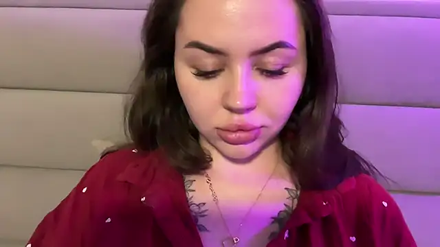 AlmaryKim - miss me? show ass + spanks