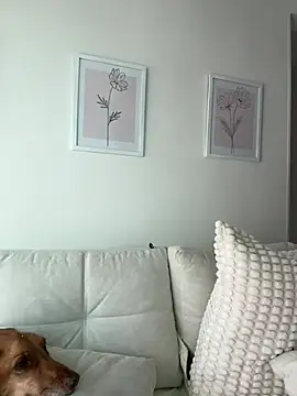 Emilia_Bakerr - Oil on tits