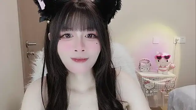 -zhuzhu-999- - 虽然我出身寒门，可是也顶不住这么热呀🥵🥵🥵