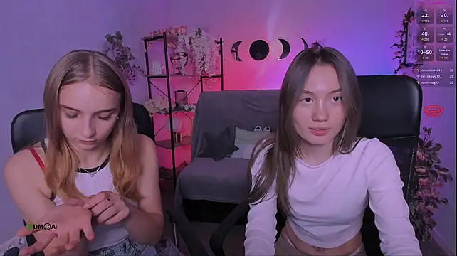 Rebecca_smile - show ass