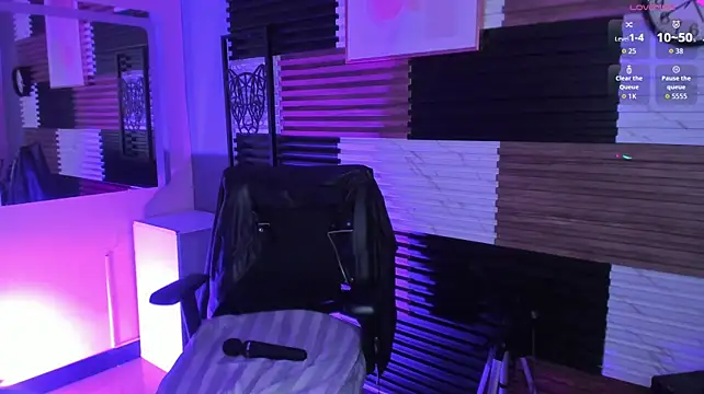 ZaraBlazze1 - Bounce your ass for me on camera