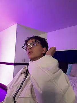 Peytongh_ - RUB MY ASS