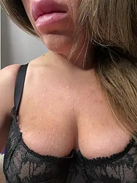 Zlat_peach - Kiss you Zlata 🥰
